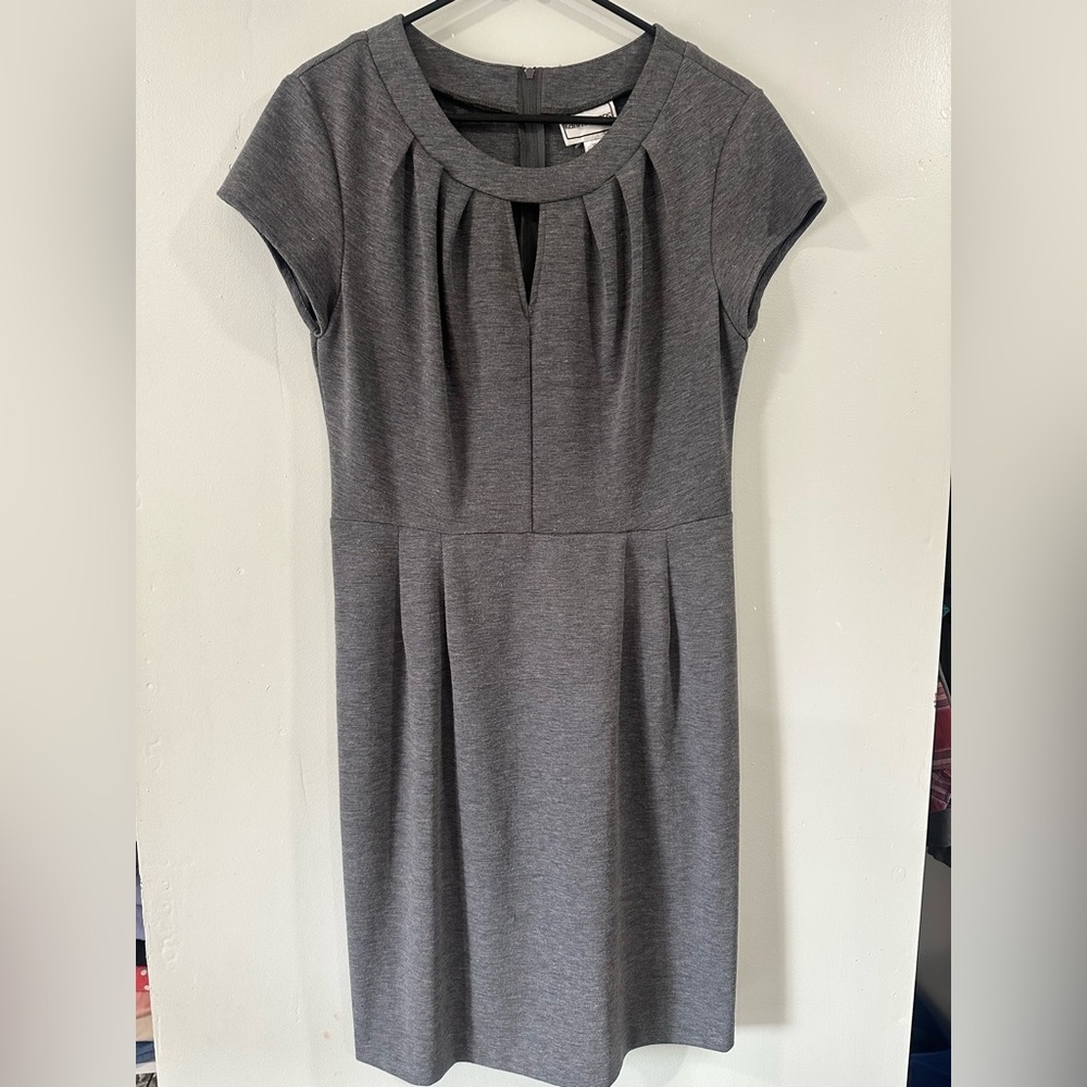 Karin Stevens Charcoal Short Sleeve Dress size 10 short sleeve